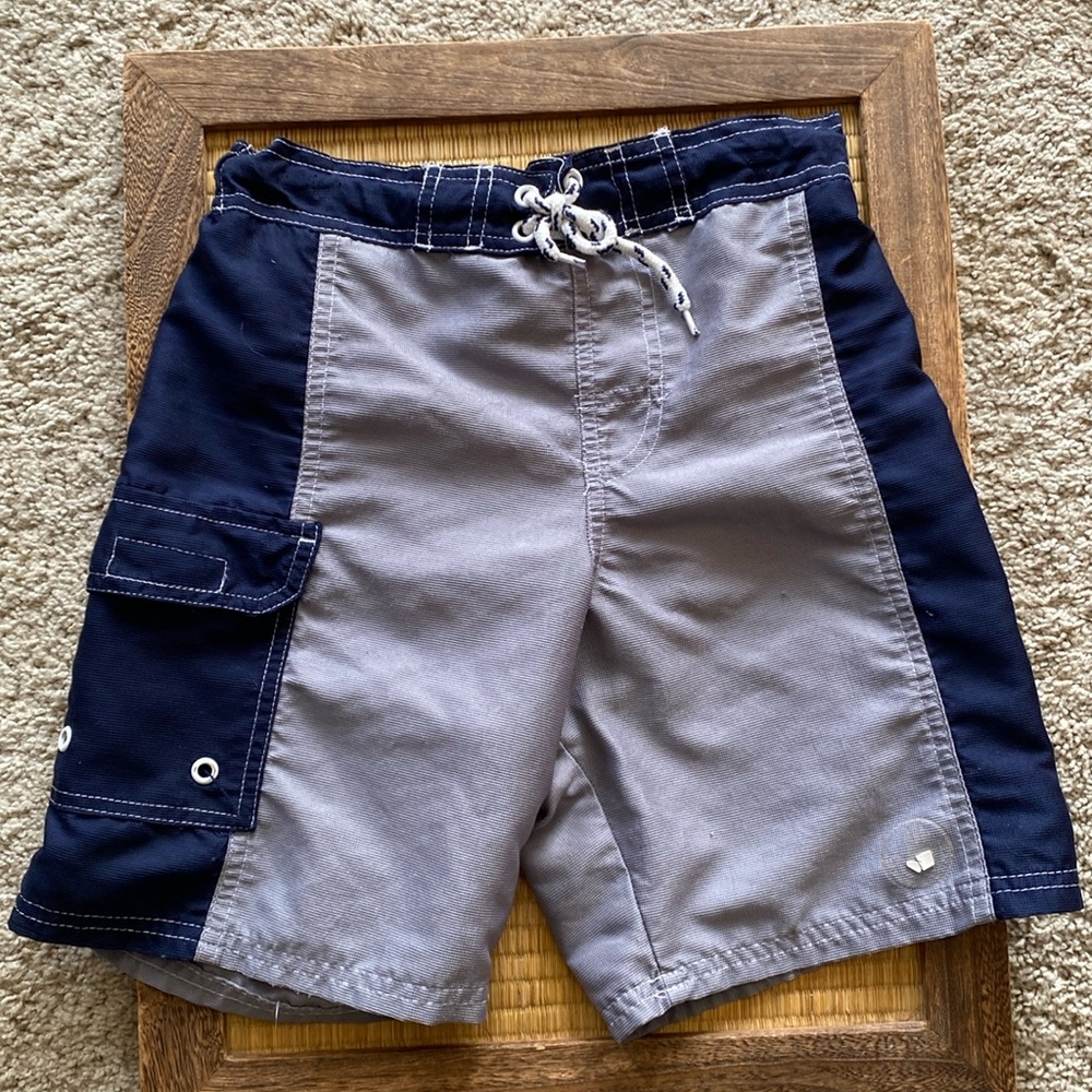⭐️5/$15 ☀️ Boys: BODY GLOVE- Swim trunks Sz S/8